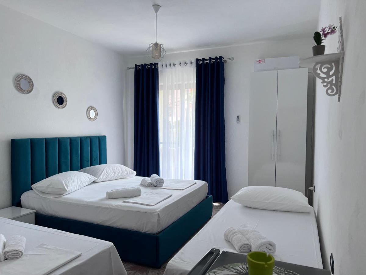 Mabel Rooms Дуррес Екстер'єр фото