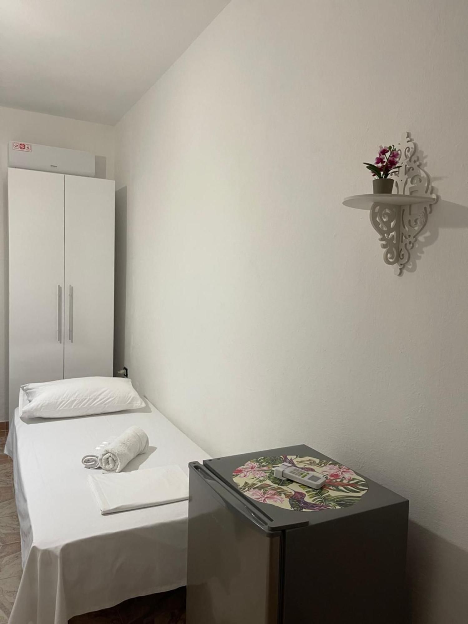 Mabel Rooms Дуррес Екстер'єр фото