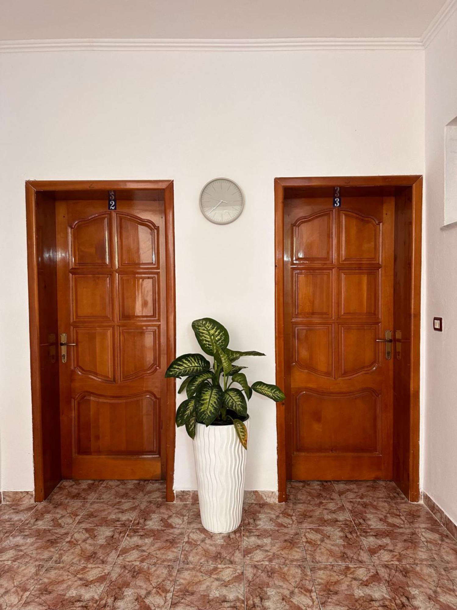 Mabel Rooms Дуррес Екстер'єр фото